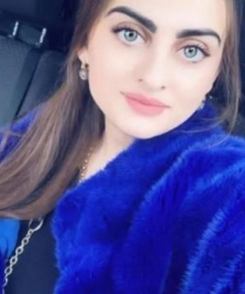 Мои услуги позволяют реализовать твои самые сокровенные фантазии. Я обладаю уникальным опытом, который позволяет мне предложить широкий спектр развлечений, включая классический и эротический массаж, интимные моменты, ролевые игры и многое другое.
🔥 Вместе с тем, я нежная и заботливая партнерша, которая готова прислушаться к твоим желаниям и удовлетворить их. Мои клиенты оставляют положительные отзывы о нашей встрече и гарантируют конфиденциальность. Если ты хочешь провести время с прекрасной компанией, я - твой идеальный выбор.
📸 У меня есть дополнительные фото, которые подтверждают мою привлекательность и сексапильность. Жду твоего звонка, чтобы организовать незабываемую встречу! Встречаюсь только в Москве. 💋 13316, 25 лет